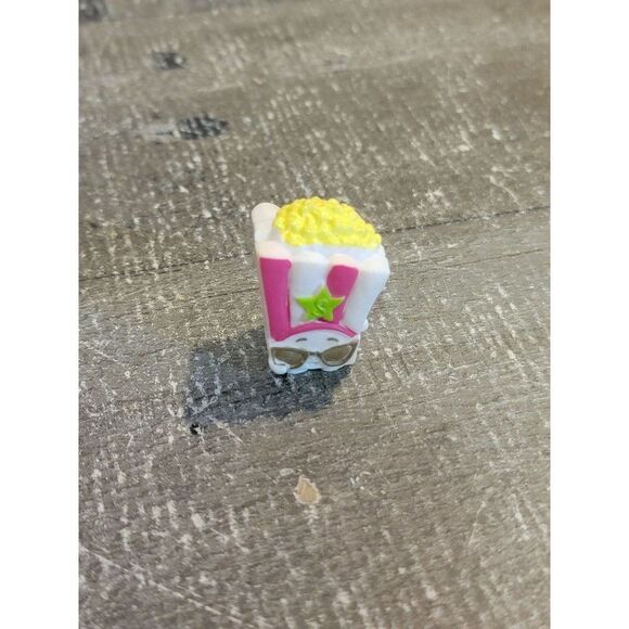 Moose Shopkins popcorn bucket glasses mini toy figure - Picture 1 of 5